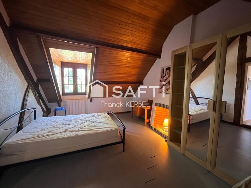 Maison - 223 m² - 8 pièces