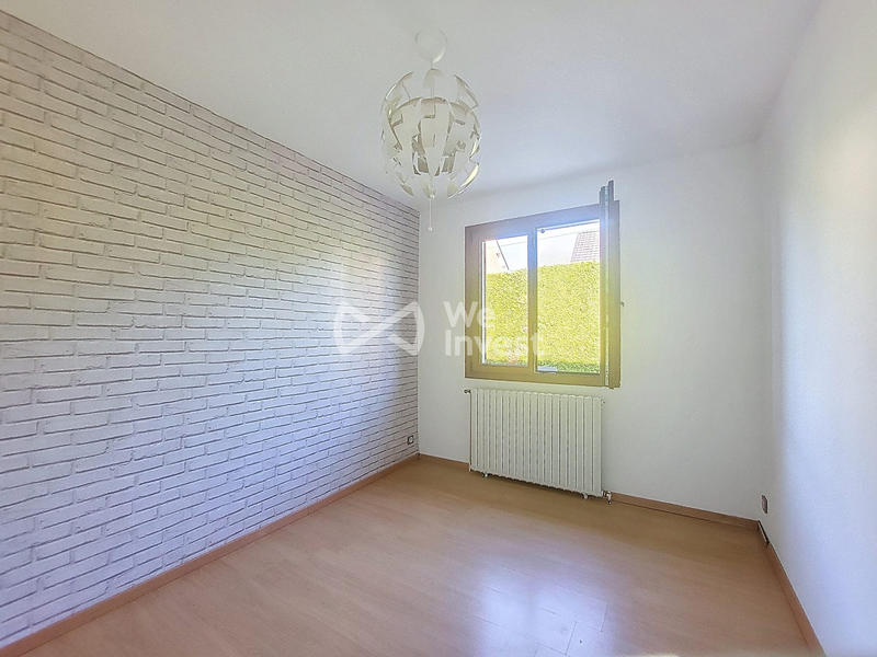 Maison - 99 m² - 4 pièces