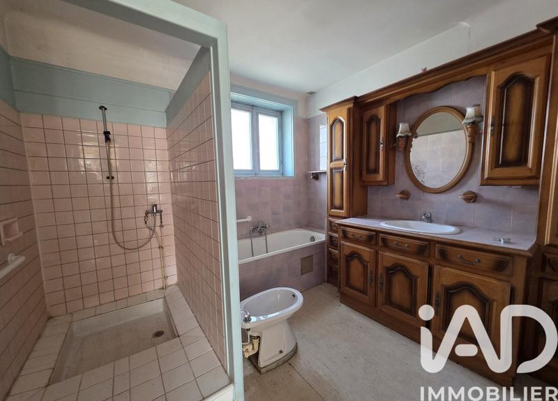 Maison de village - 153 m² - 9 pièces