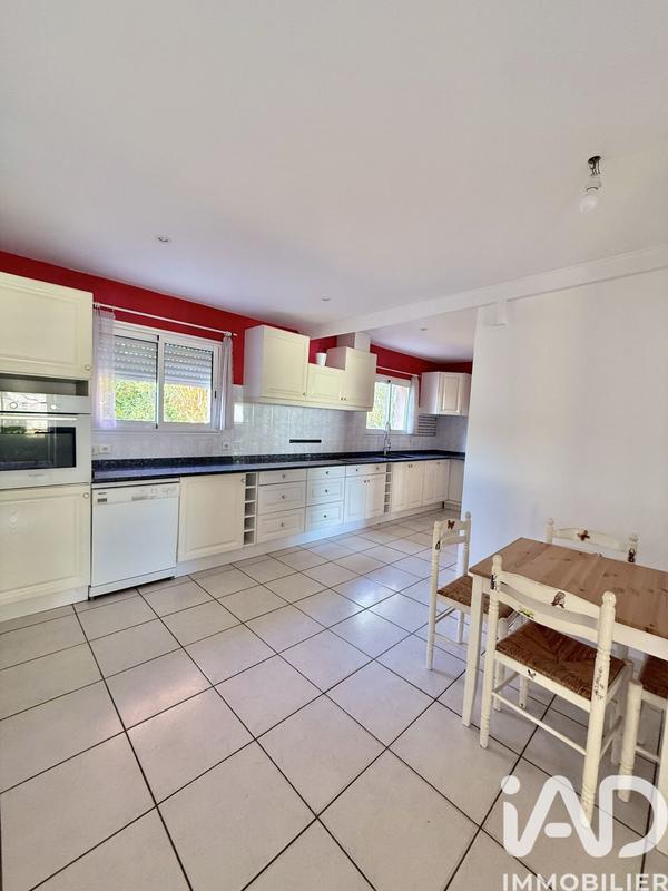 Maison - 185 m² - 5 pièces