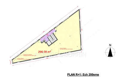 Local commercial - 294 m²