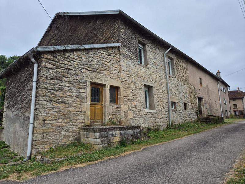 Maison de village - 180 m² - 5 pièces