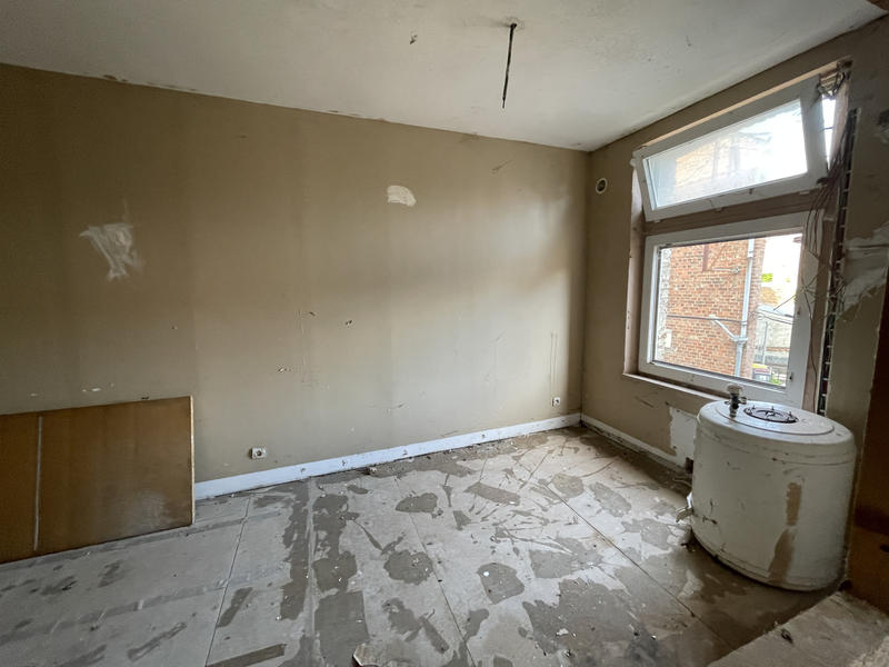 Maison - 350 m² - 15 pièces