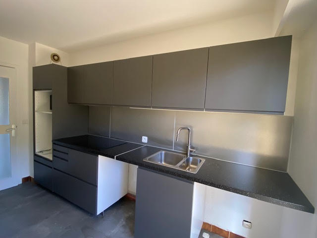 Appartement - 85 m² - 3 pièces