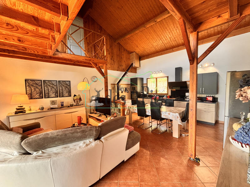 Maison - 141 m² - 4 pièces