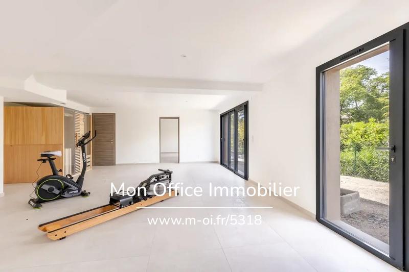 Maison - 291 m² - 8 pièces