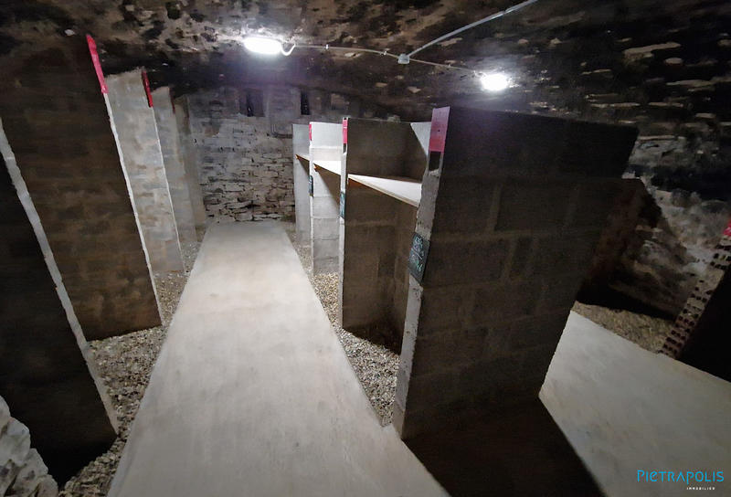 Maison - 342 m² - 12 pièces