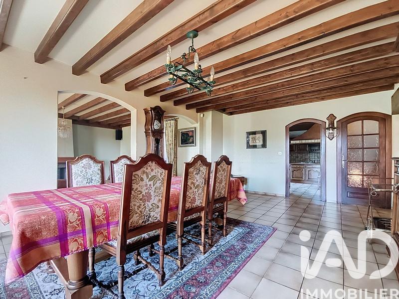 Maison - 180 m² - 5 pièces