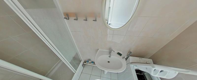 Studio - 50 m² - 1 pièce