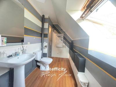 Maison - 86 m² - 5 pièces