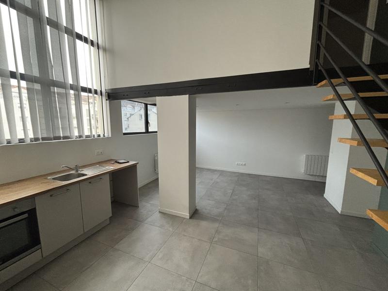 Appartement - 60 m² - 3 pièces