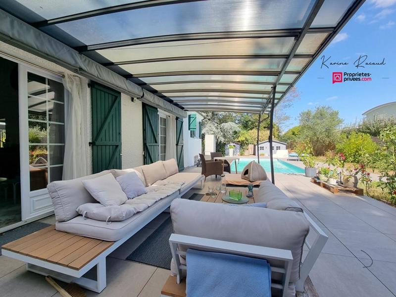 Maison - 200 m² - 6 pièces