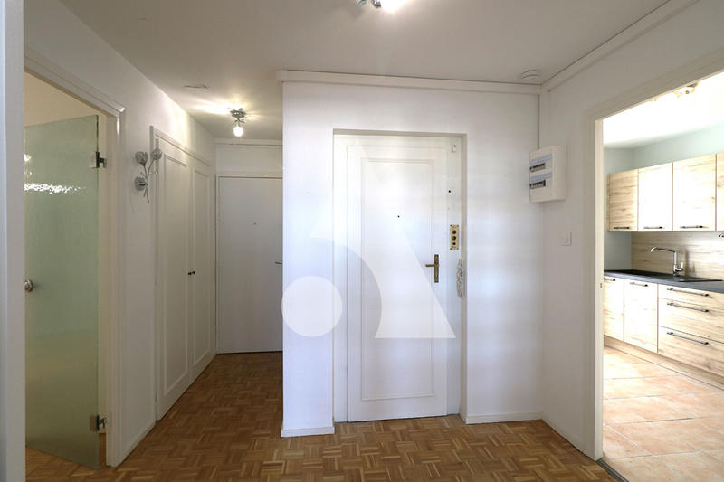 Appartement - 96 m² - 4 pièces