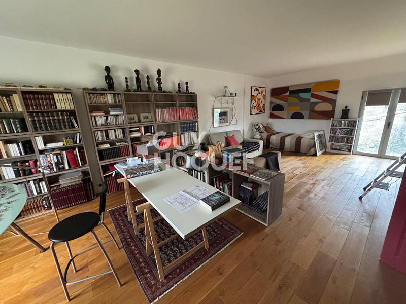 Maison - 257 m² - 5 pièces