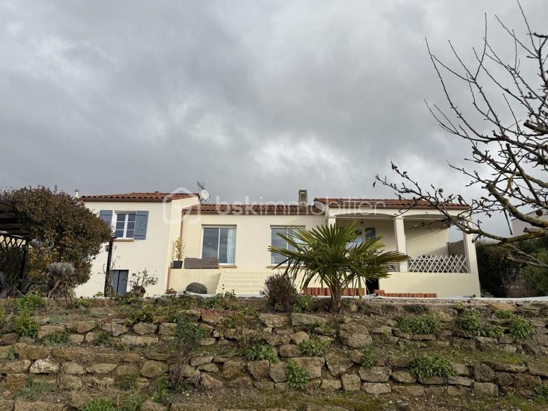 Maison - 122 m² - 6 pièces