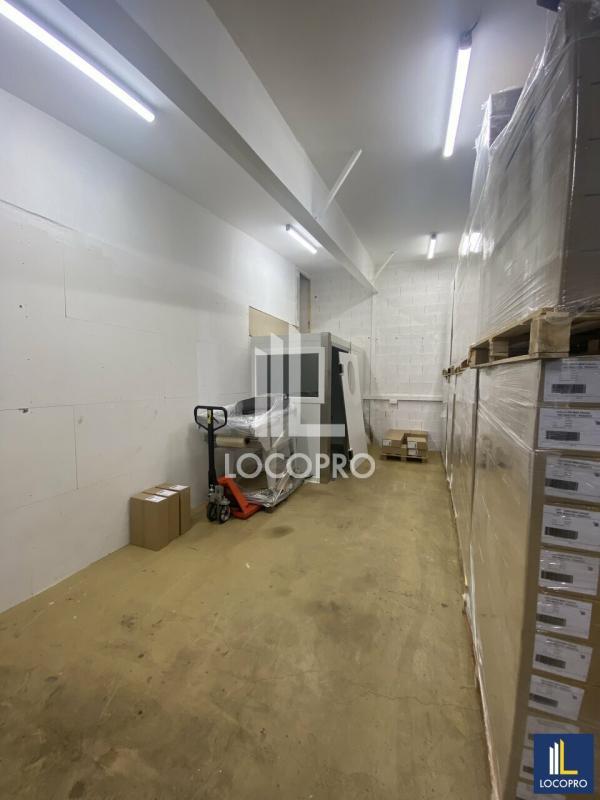 Local d'activité / Entrepôt - 100 m²