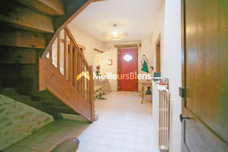 Propriété - 252 m² - 6 pièces