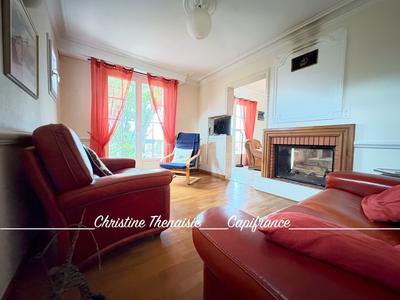 Maison - 164 m² - 8 pièces