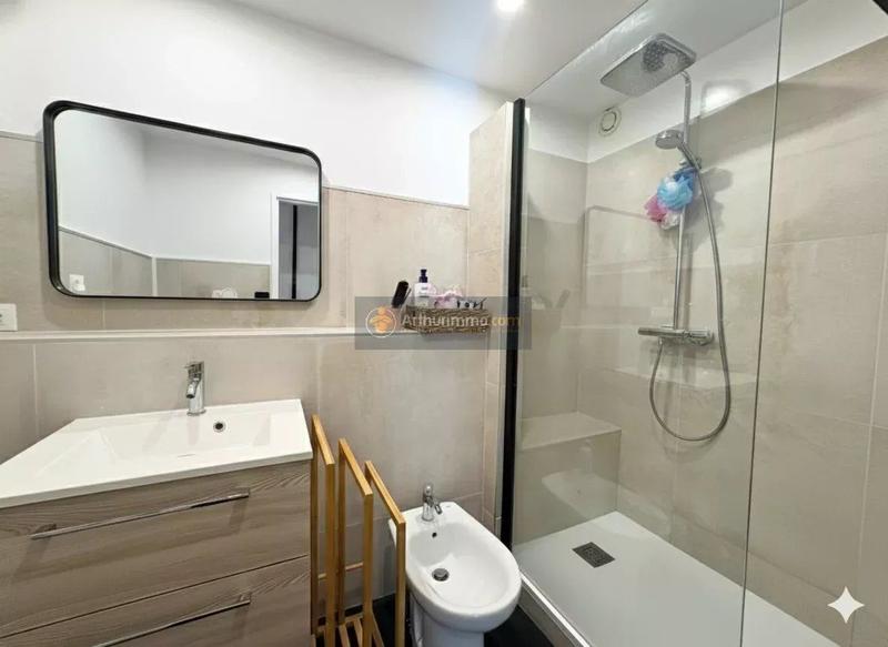 Appartement - 70 m² - 3 pièces