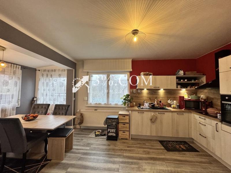 Maison - 90 m² - 4 pièces