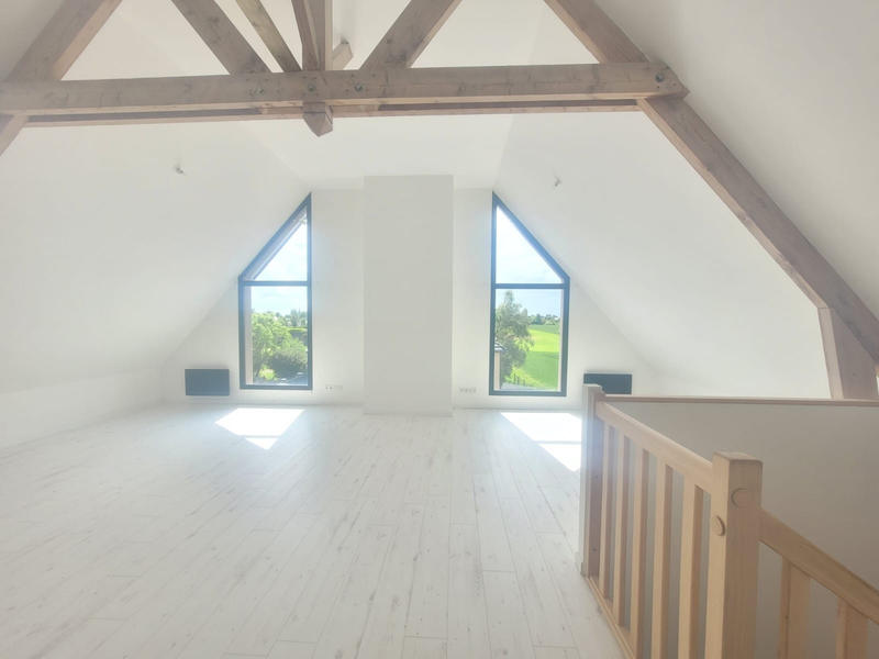 Maison - 261 m² - 6 pièces