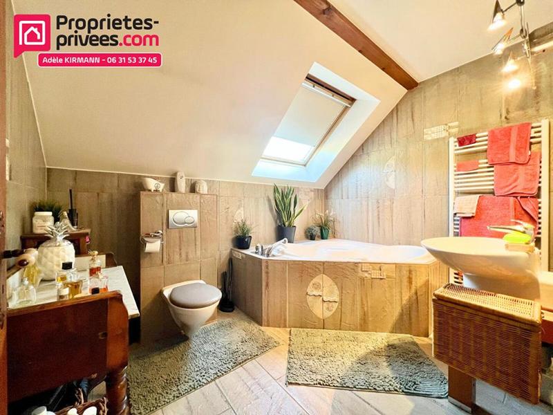 Maison - 212 m² - 7 pièces