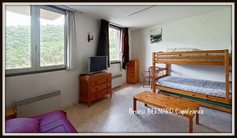 Studio - 30 m² - 1 pièce