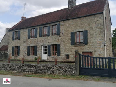 Maison - 150 m² - 7 pièces
