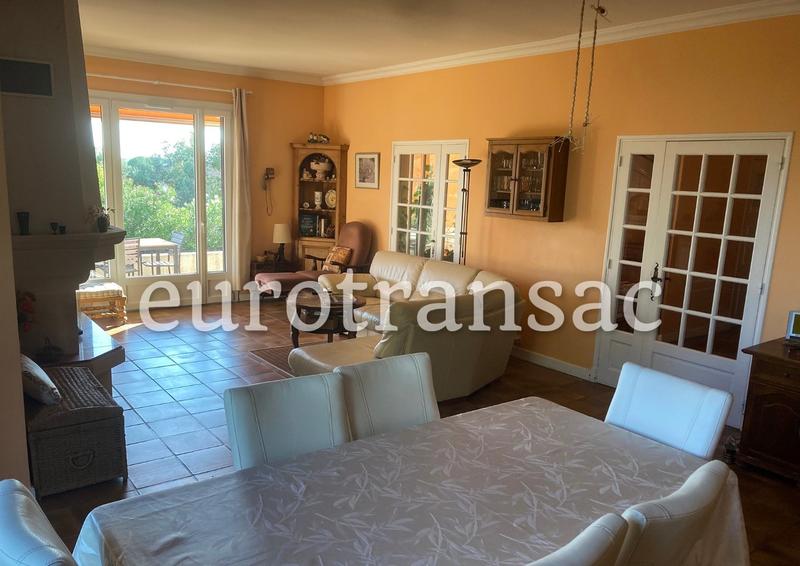 Maison - 137 m² - 4 pièces