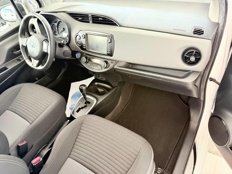 Toyota Yaris Hybride Pro 100h France Business