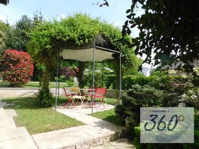 Maison - 143 m² - 6 pièces