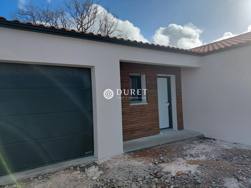 Maison - 94 m² - 4 pièces