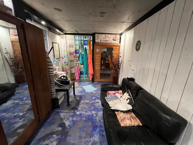 Maison - 210 m² - 9 pièces