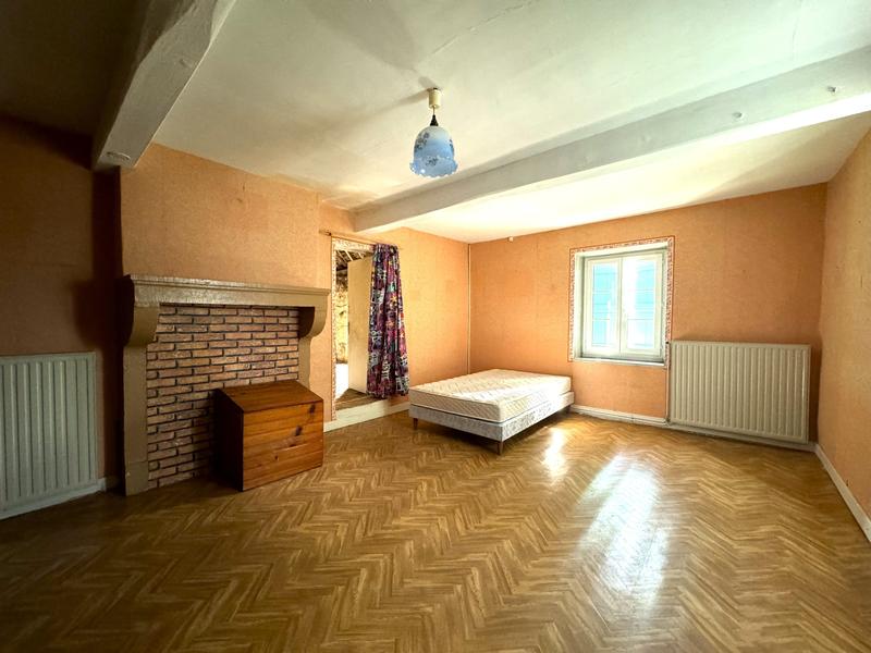 Maison - 95 m² - 6 pièces