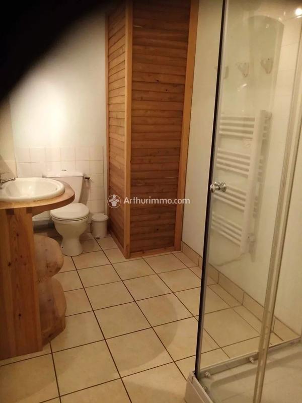 Maison - 215 m² - 7 pièces