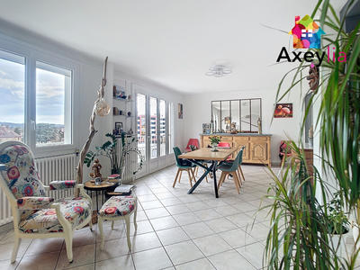 Appartement - 131 m² - 6 pièces