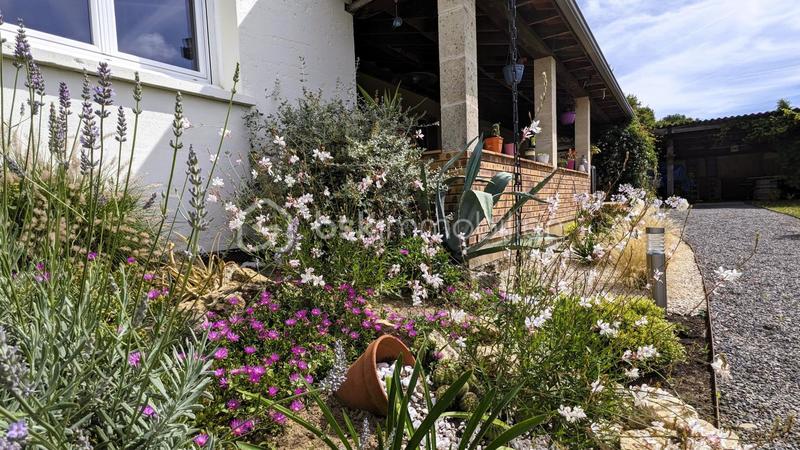 Maison traditionnelle - 203 m² - 7 pièces