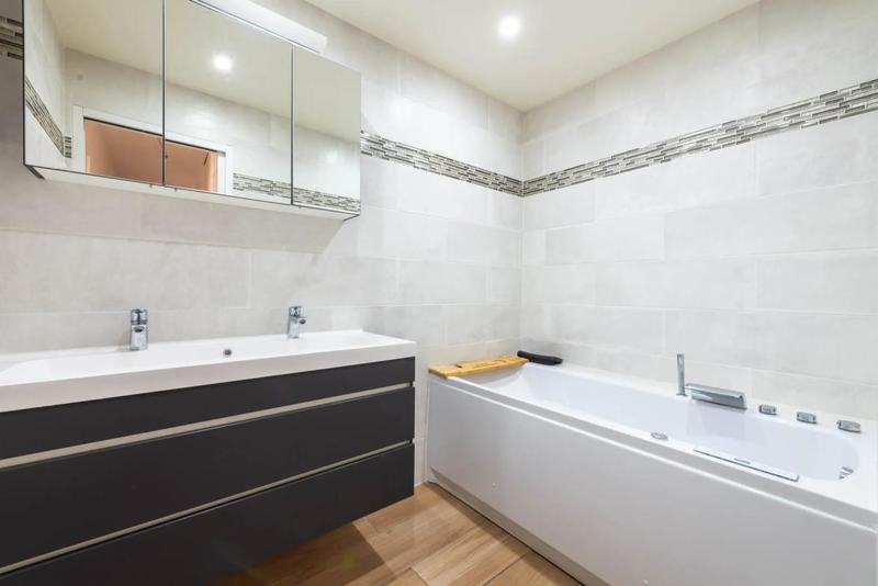 Appartement - 98 m² - 4 pièces