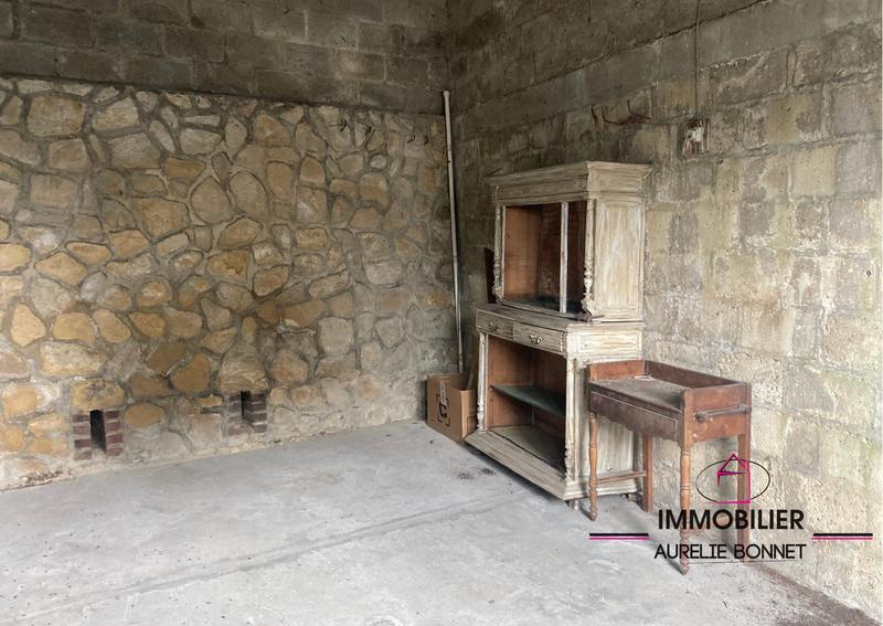 Parking / Garage - 18 m²