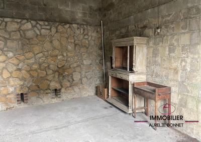 Parking / Garage - 18 m²