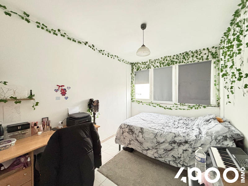 Appartement - 83 m² - 5 pièces