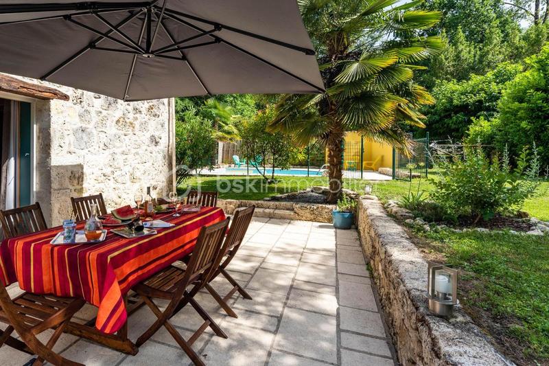 Maison en pierre - 223 m² - 8 pièces