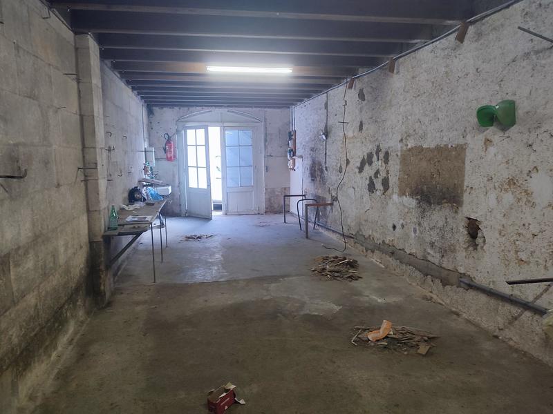 Maison - 237 m² - 4 pièces