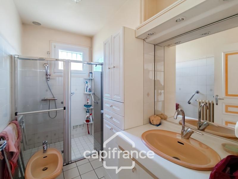 Maison - 93 m² - 5 pièces