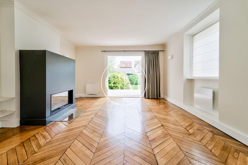 Hôtel particulier - 235 m² - 7 pièces