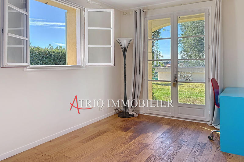 Maison - 200 m² - 5 pièces