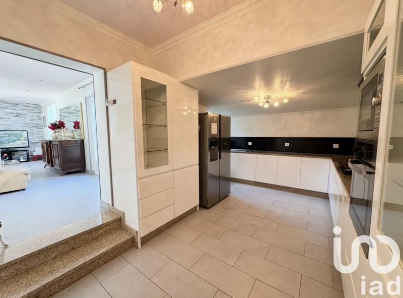 Maison - 165 m² - 7 pièces