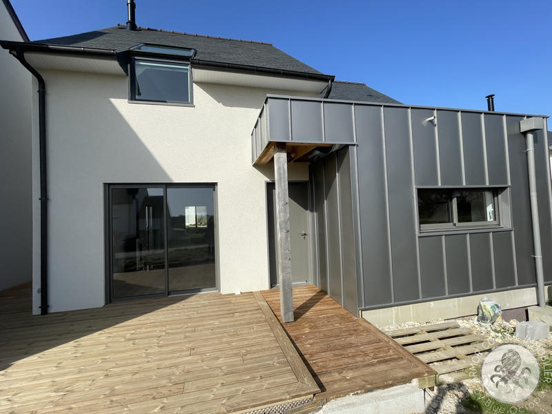 Maison - 93 m² - 4 pièces