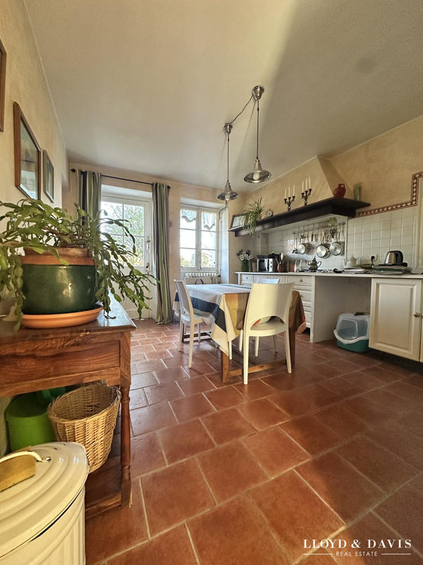 Maison ancienne - 164 m² - 7 pièces