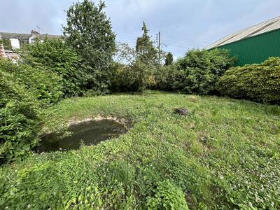 Terrain constructible - 1 216 m²